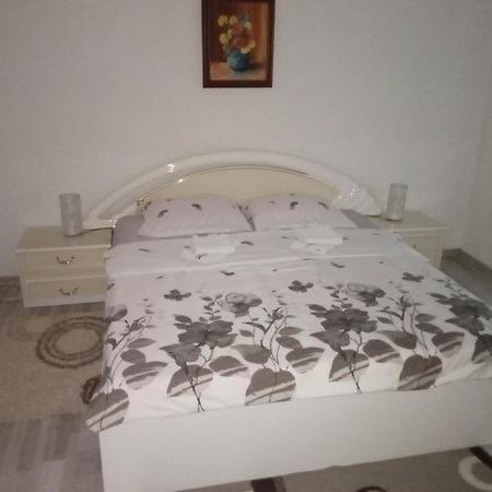 Apartman Dino Apartment Сараево Стая снимка