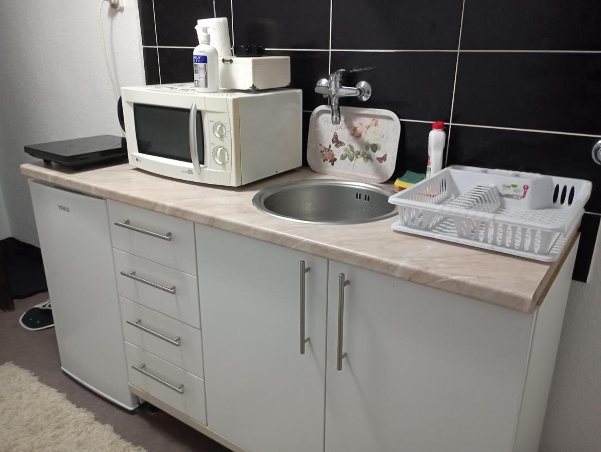 Apartman Dino Apartment Сараево Екстериор снимка